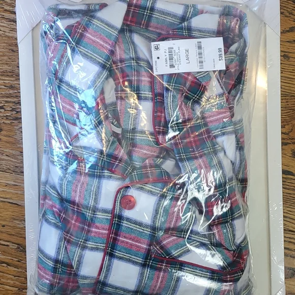 Men's plaid pajama set by Family PJs for Christmas in Stewart plaid pattern - Picture 6 of 9